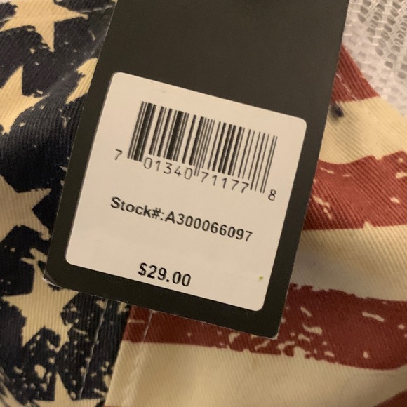 Ariat Women’s USA Stars and Stripes NWT Patriotic “Ponyflo” Cap - Picture 7 of 10